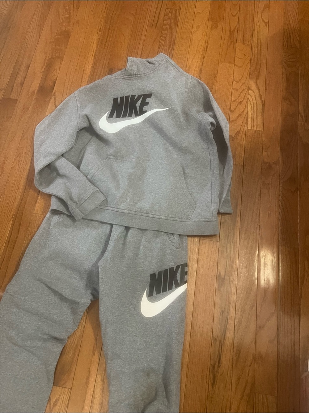 Boys Nike Hoodie SZ XL+ & Joggers SZ XL